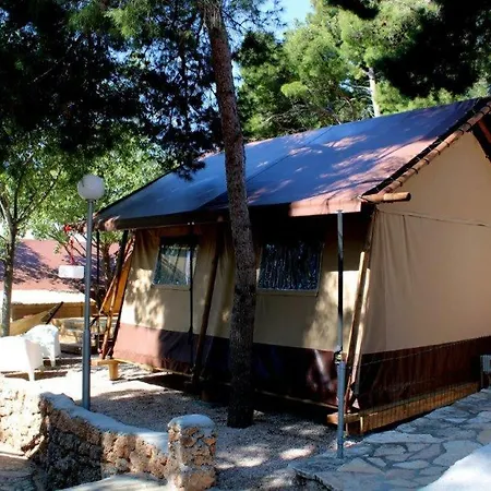 Holidays Beach Camp Adriatic 豪华帐篷 奥瑞比克